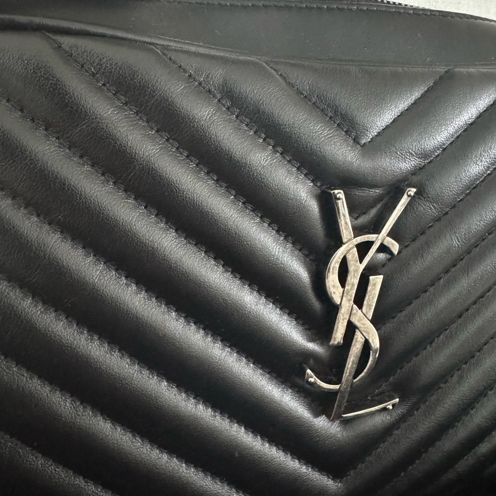 Saint Laurent Black Chevron Crossbody Bag - Picture 5 of 15